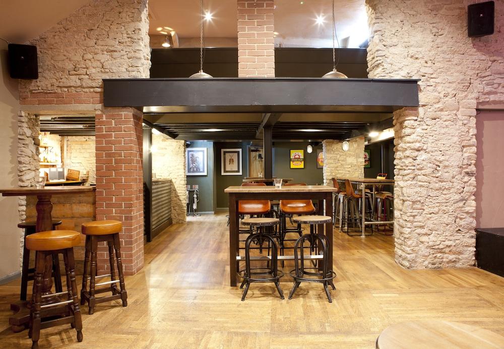 George Hotel & Granary Frome Exterior photo